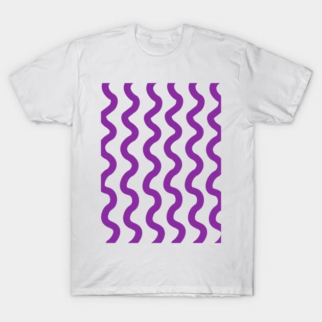 Purple vertical wavy curly lines pattern T-Shirt by Baobabprintstore